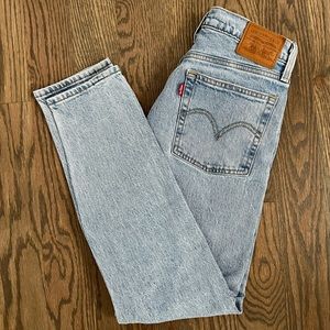 Levi’s Wedgie Jeans